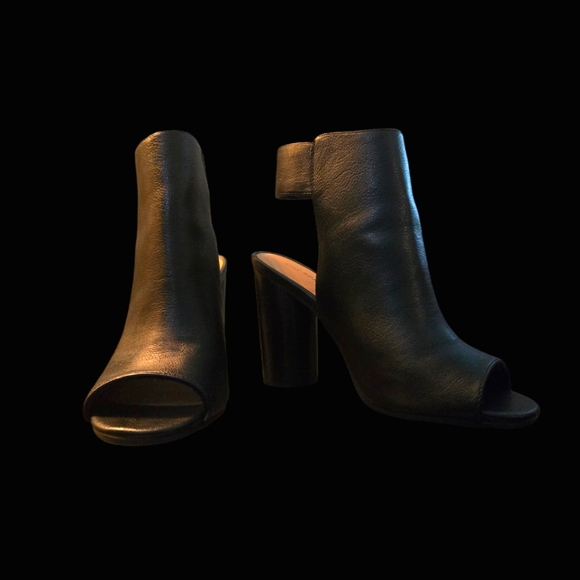 Call it Spring Heels - Picture 2 of 3